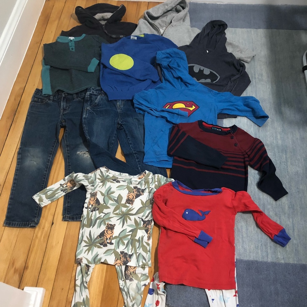 Lot of boys 11 fall/winter play/school items 5 T